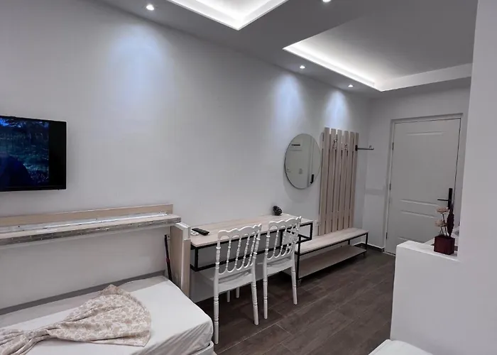 Summer * Golem (Tirana)