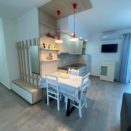 Summer Golem (Tirana)