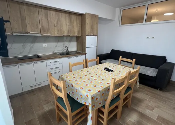 Summer Apartament Golem (Tirana)