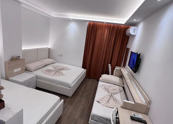 Summer Apartamento Golem (Tirana)